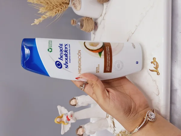 شامپو رطوبت تراپی حاوی روغن نارگیل شولدرز Shoulders کد 9491 (اصلی)