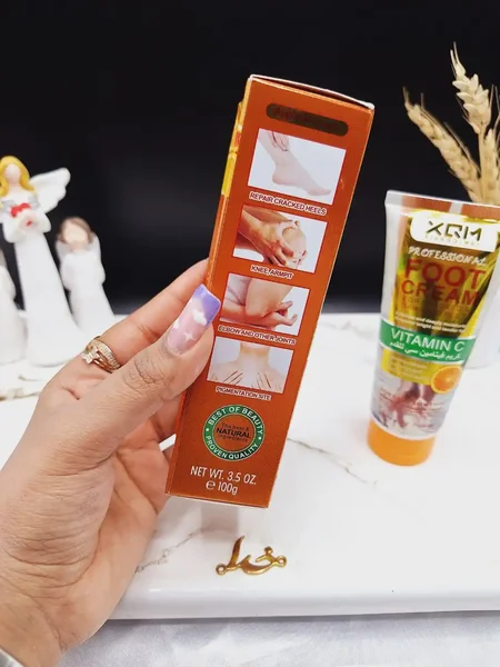 کرم ترک پا لایه بردار و مرطوب کننده ویتامین سی XQM کد X 2263