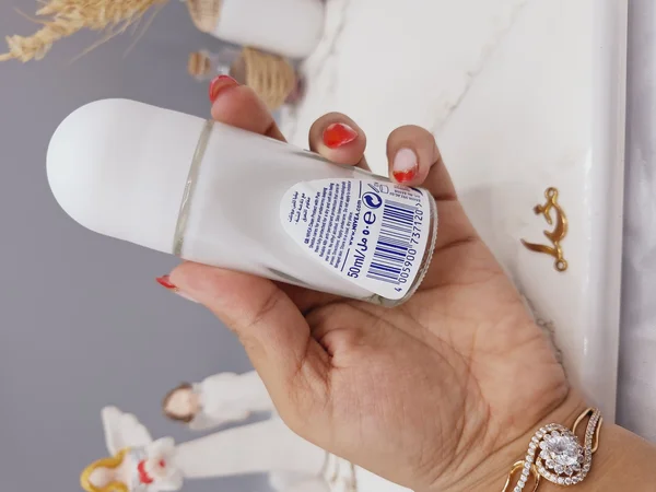 مام ضدتعریق زنانه با عصاره زاج سفید برند نیوا NIVEA کد 7120