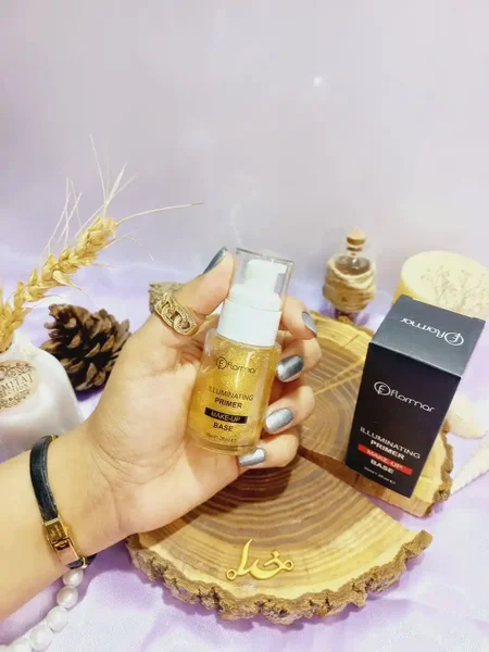 پرایمر روشن کننده پایه میکاپ شاین دار طلایی برند فلورما Flormar کد2030