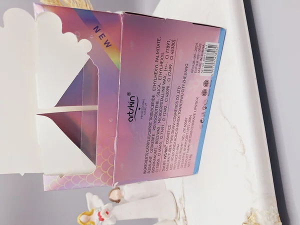 پک 6 تایی رژ جامد طرح پری برند آرت اسکین کد 971122