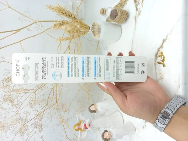 مسواک باکیفیت و تمیزکننده عمیق چوفن وایت CHOFN کد 785