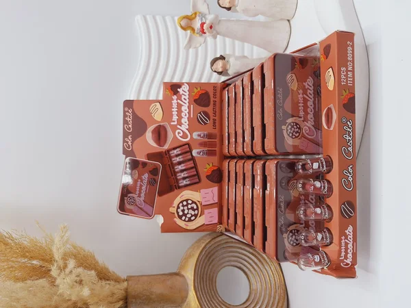 پک رژ لب لب جامد 5 تایی رنگارنگ طرح شکلات توت فرنگی کد 8099-2