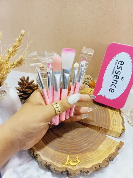 ست براش هفت تیکه اسنس Essence  قوطی فلزی |فروش عمده