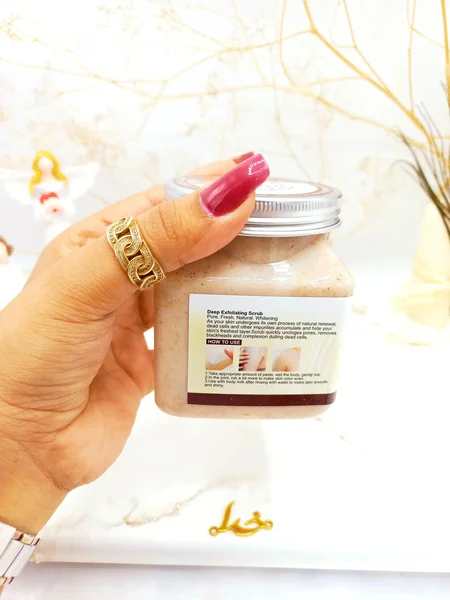 اسکراب شنی بدن کاسه ای نارگیل 320میل کاریته karite