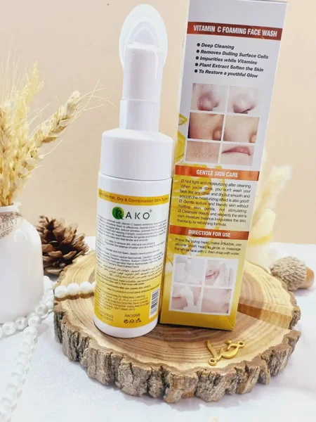 فوم براش دار سفیدکننده و تمیز کننده عمیق پوست عصاره ویتامین سی راکو RAKO اصلی کد RK1098