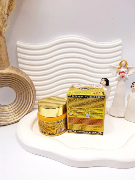 کرم جوانساز و ضد لک و روشن کننده قوی شب ویتامین سی برند وکالی اصل کد WkL714