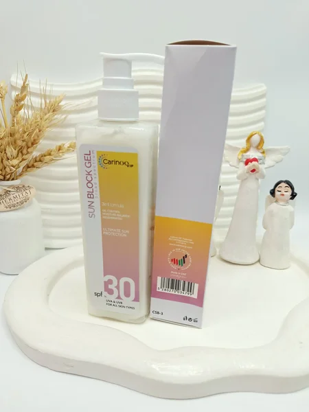 ژل ضد آفتاب بی رنگ کارینو وی آی پی مدل 3in1 SPF30 کد 4799