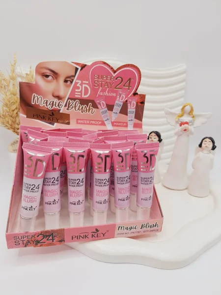 رژ گونه جادویی تیوپی سه بعدی 24 ساعته پینک کی کد 7797