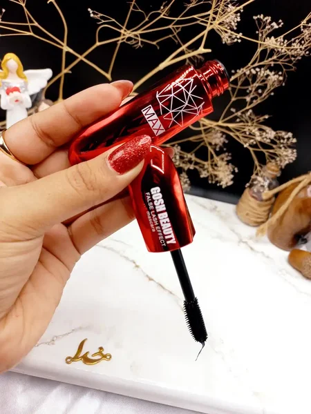 ریمل فول بیگ گاش همراه با حجم دهندگی و بلندکنندگی بالا مژه  کد 8220