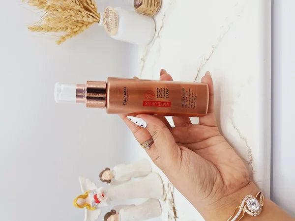 اسپری فیکس آرایشی فوق العاده سبک برند تایلامی TAILAIMEI کدTLM_SS049