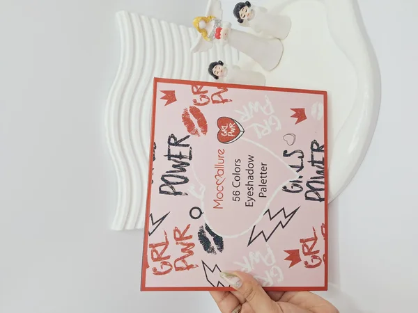 پالت سایه 56 رنگ برند موکالره اورجینال کد 3544