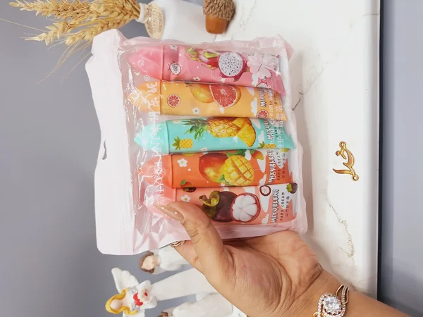 پک پنج عددی کرم دست مدل شکوفه طرح میوه های استوایی برند MIYUELENI کد 7890