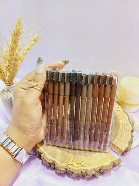 مداد ابرو شانه دار دوسه DOUCCE بسته 12 عددی قد کوتاه