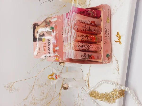 لیپ گلاس پرطرفدار ویکتوریا اسپریت میوه ای VICTORIAS  SPIRIt کد ZZ6003