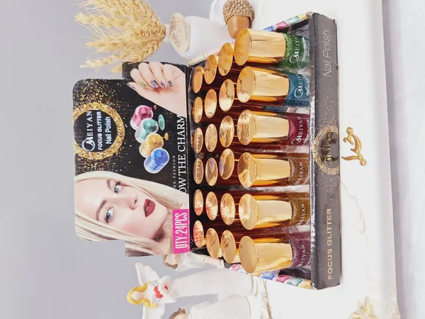 لاک ناخن شاین دار برند نایلی پولیش Nail polish کد M011