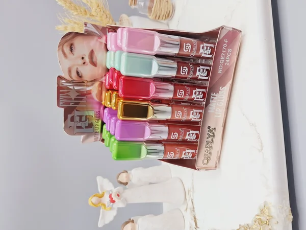 پک 6 تایی رژ مایع برند QEARLYA کد NO:OE7170-F