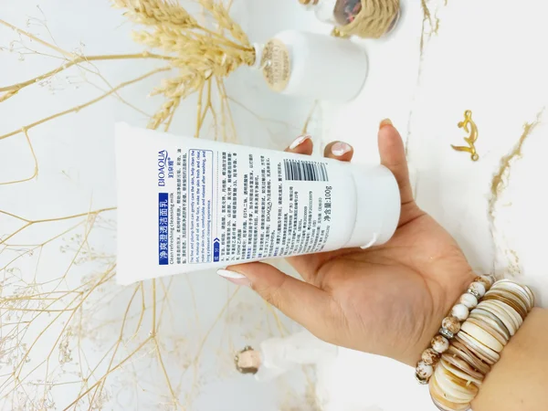 فوم شستشو صورت هیدراتینگ آب برند بیوآکوا BIOAQUA کد BQY51292