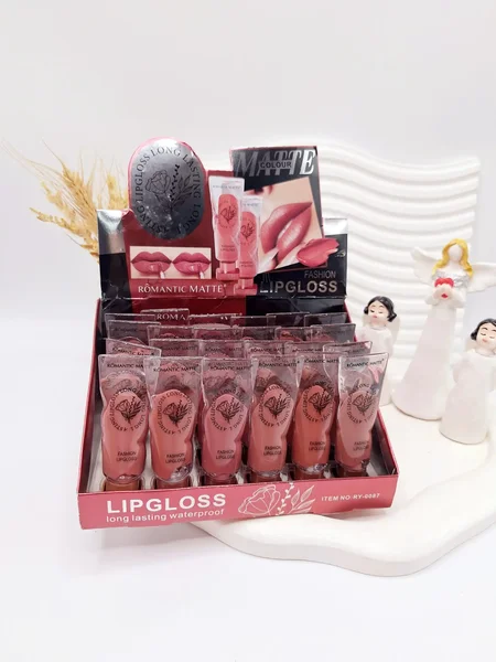 پک رژ لب مایع 6تایی شیشه ای برند رومانتیک مات کد 9987