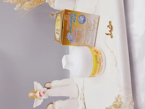 کرم کاسه ای صورت ترمیم کننده کلاژن تایلامی کد TLM – AC001