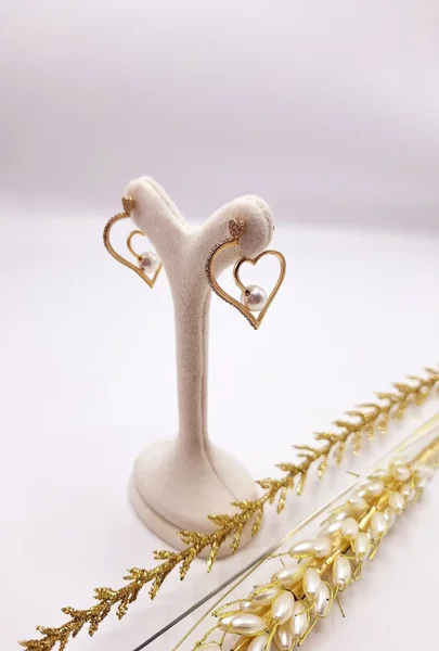 گوشواره میخی درخشان قلبی فوق العاده شیک و مجلسی