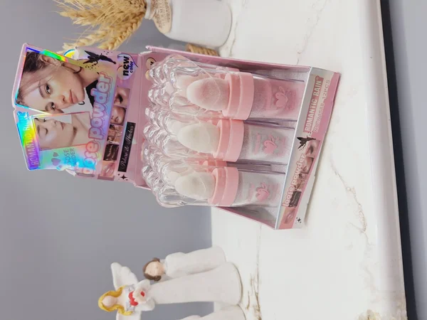 هایلایتر شاین دار پودری برند رمانتیک رین کد R1588