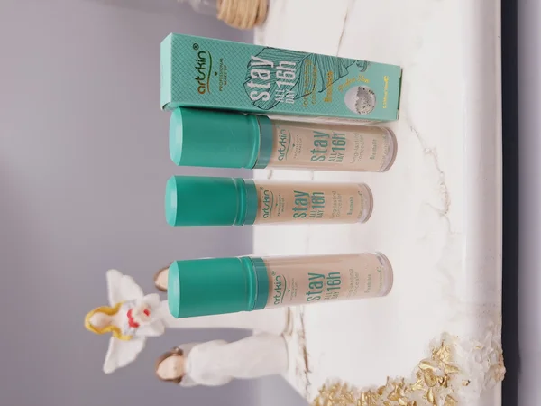 کانسیلر گیاهی برند آرت اسکین با کاور بالا کد 3427