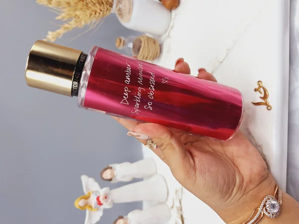 بادی اسپلش 250 ml ویکتوریا سکرت مدل Romantic اورجینال