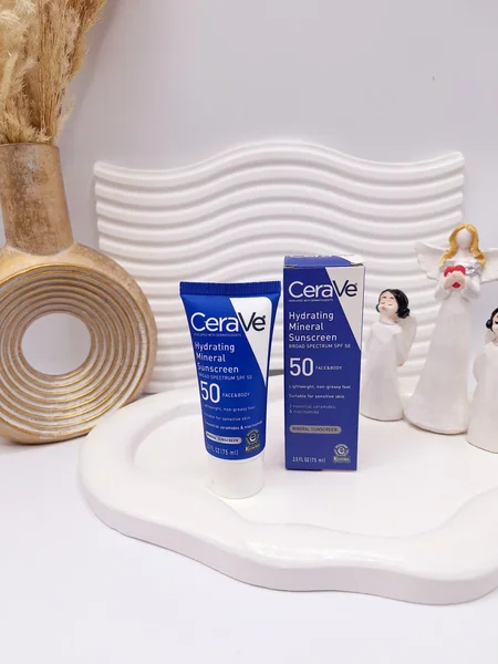 کرم ضد آفتاب مینرال صورت و بدن مدل آبرسان برند سراوی Cerave حجم 75 میل کد 1468