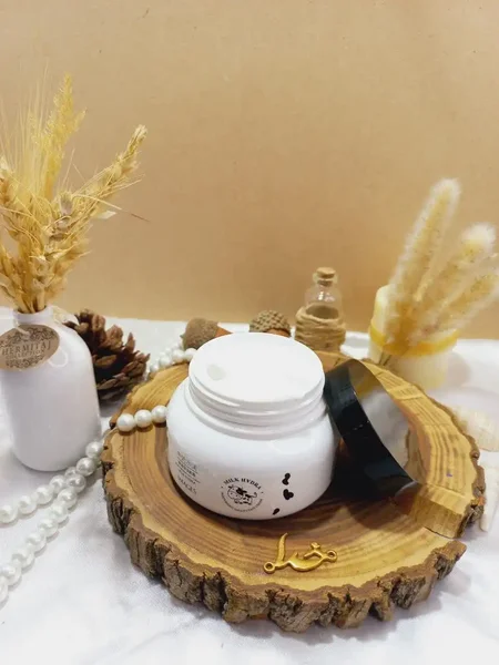 کرم کاسه ای صورت شیر گاو ایمیجز 250 گرم کد Xxm96833