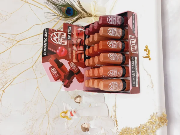 پک 6 تایی رژ جامد پرطرفدار مات رمانتیک می ROMANTIC MAY کد YR2107