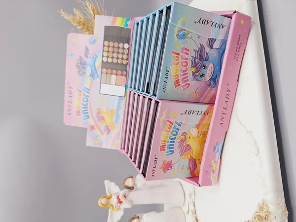 پالت سایه آنالیدی طرح یونیکورن کوچولو برند ANYLADY کد 8659M