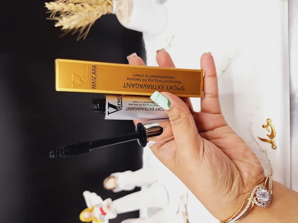 ریمل حجم دهنده و بلند کننده ماسکارا برند ورسای Varsai